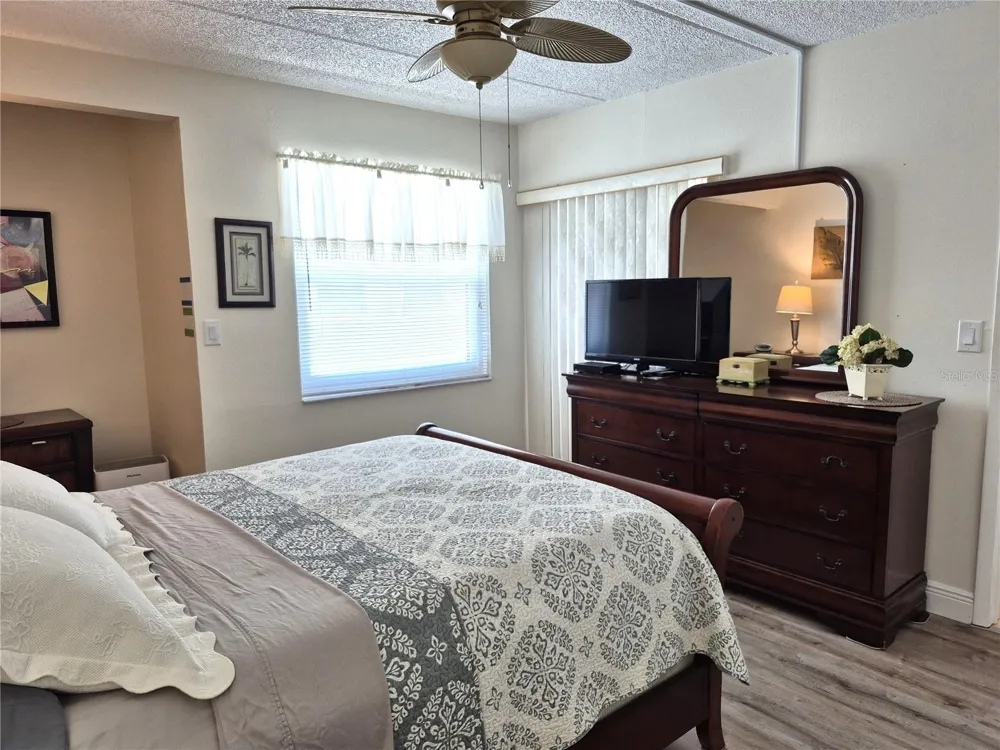 107 WINDWARD PLACE #107 Oldsmar, FL 34677