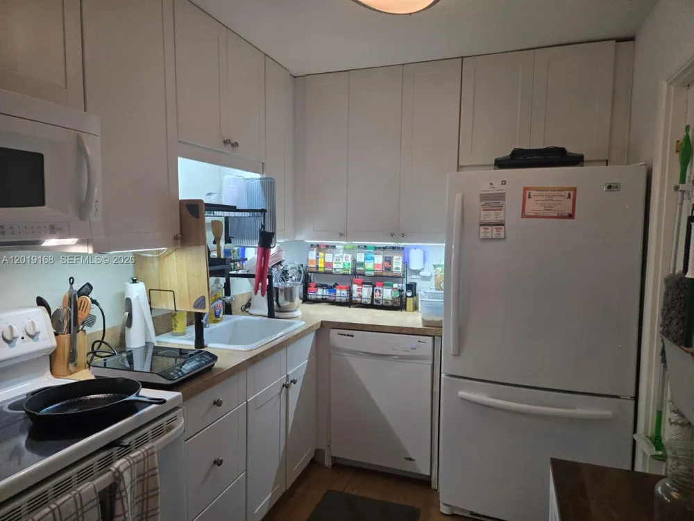 1950 Andrews Ave #208D Wilton Manors, FL 33311