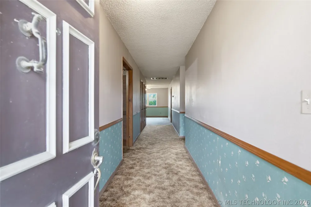 15550 S 4187 ROAD Claremore, OK 74017