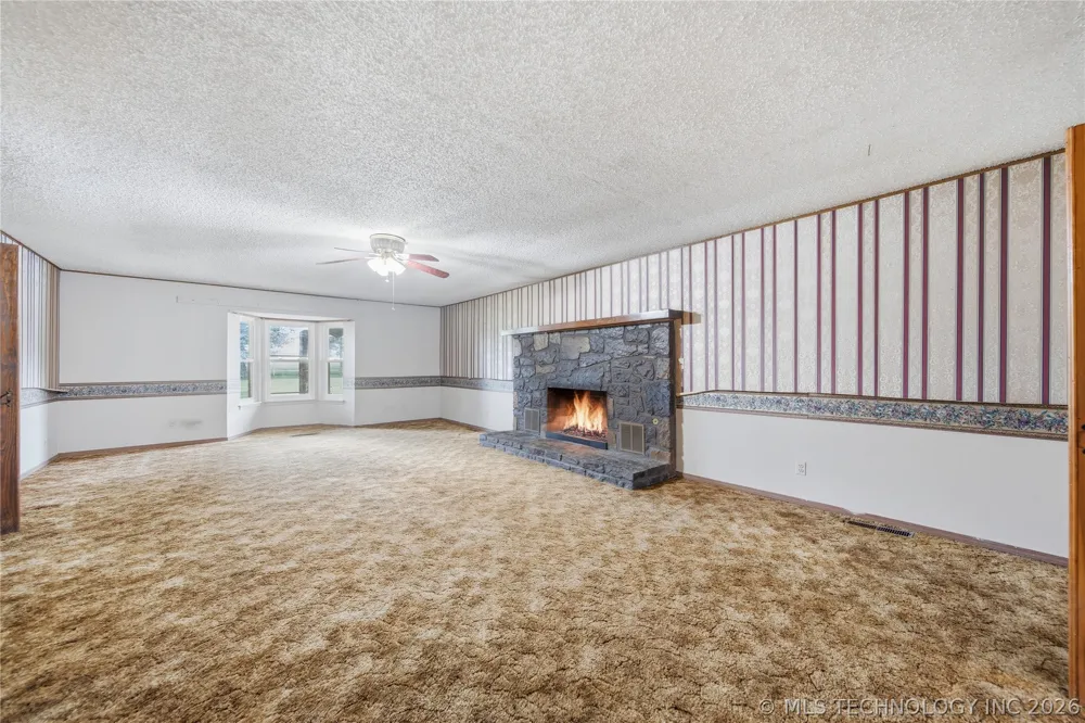 15550 S 4187 ROAD Claremore, OK 74017