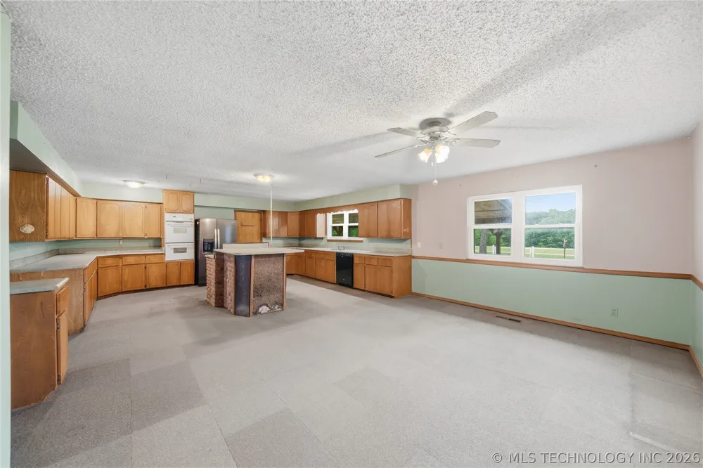 15550 S 4187 ROAD Claremore, OK 74017