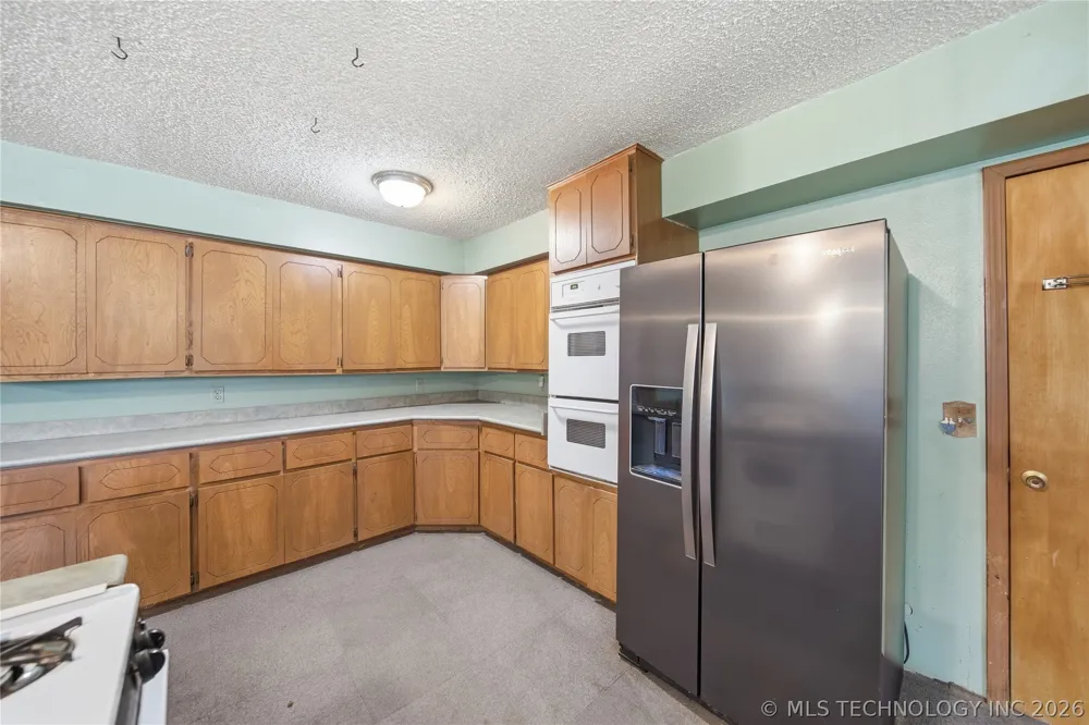 15550 S 4187 ROAD Claremore, OK 74017