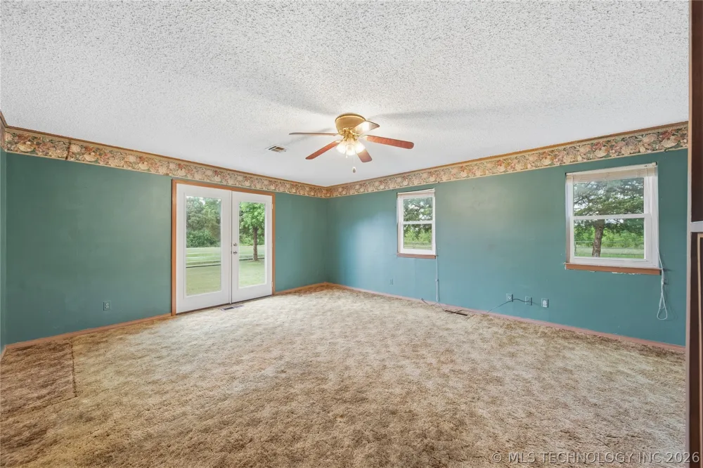 15550 S 4187 ROAD Claremore, OK 74017