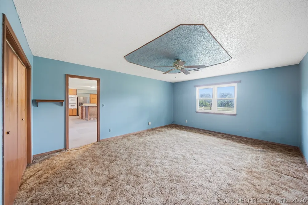 15550 S 4187 ROAD Claremore, OK 74017