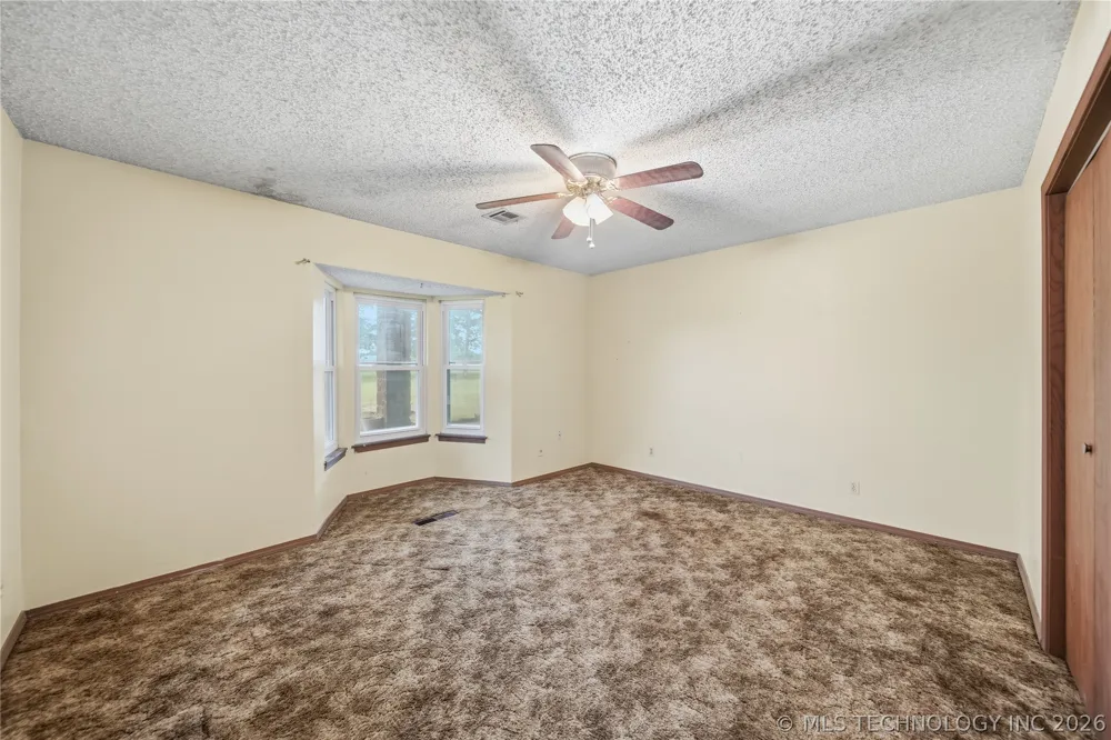 15550 S 4187 ROAD Claremore, OK 74017