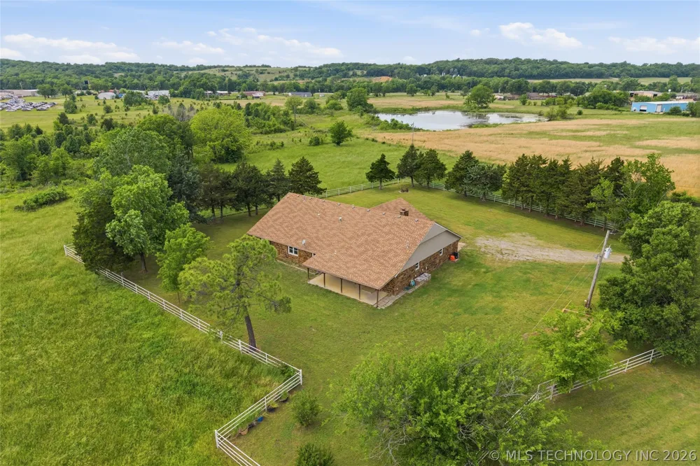 15550 S 4187 ROAD Claremore, OK 74017