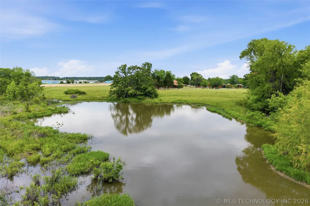 15550 S 4187 ROAD Claremore, OK 74017