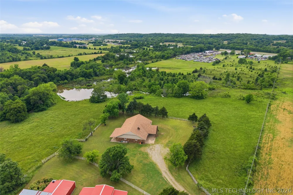 15550 S 4187 ROAD Claremore, OK 74017