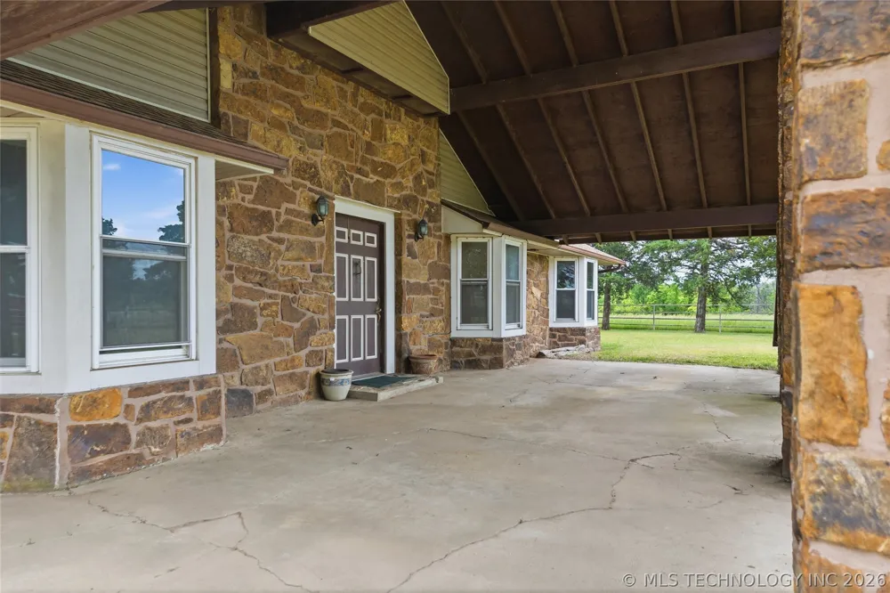 15550 S 4187 ROAD Claremore, OK 74017