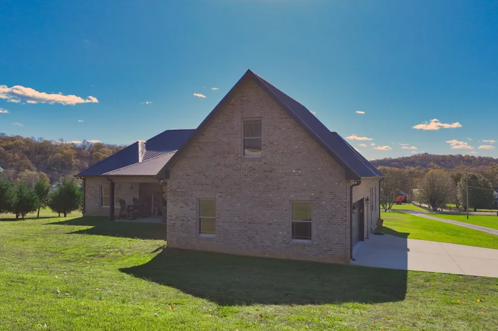2189 Double Branch Rd Columbia, TN 38401