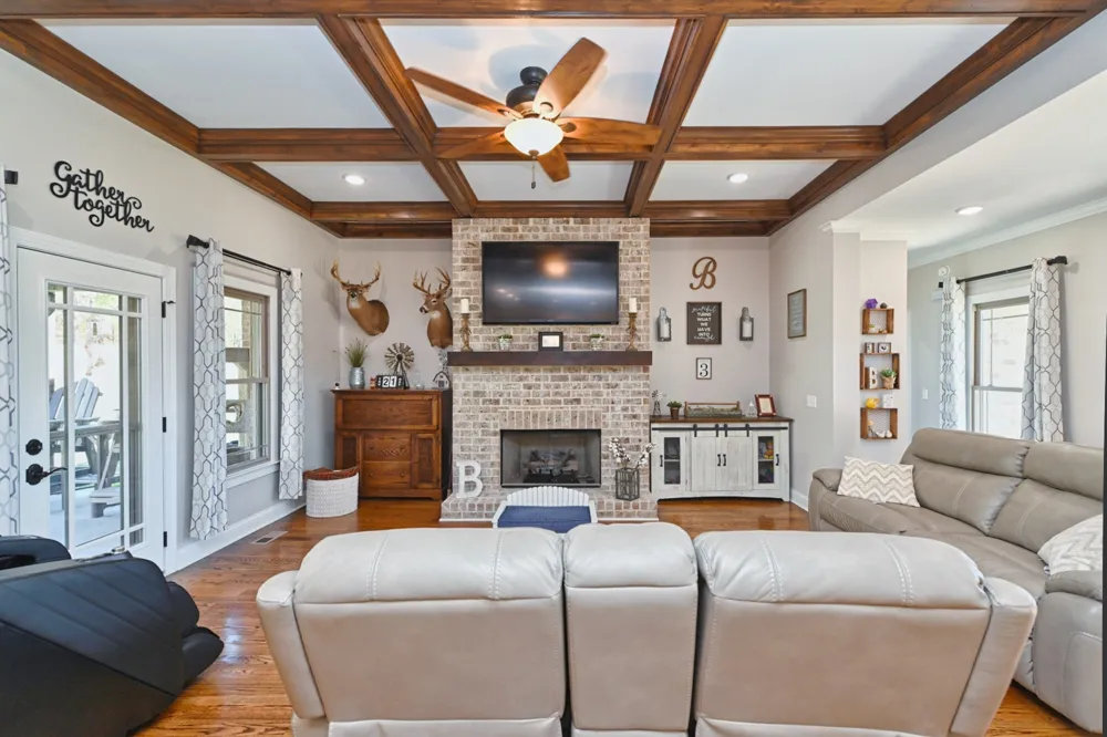 2189 Double Branch Rd Columbia, TN 38401