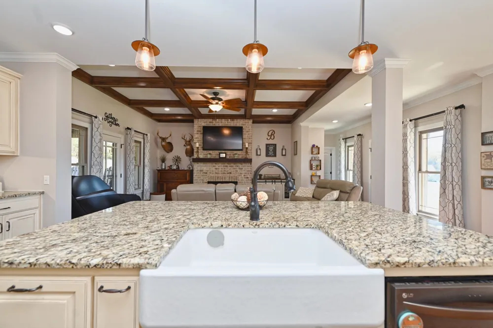 2189 Double Branch Rd Columbia, TN 38401