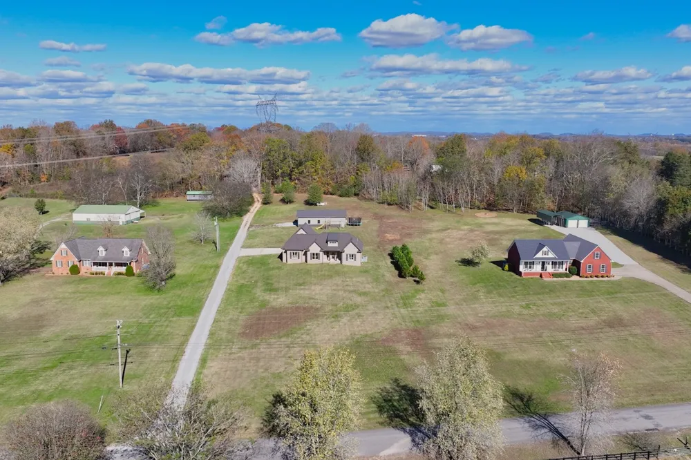 2189 Double Branch Rd Columbia, TN 38401