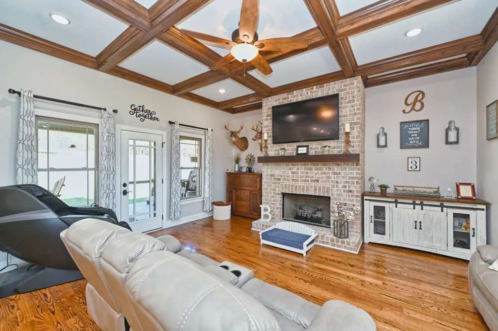 2189 Double Branch Rd Columbia, TN 38401