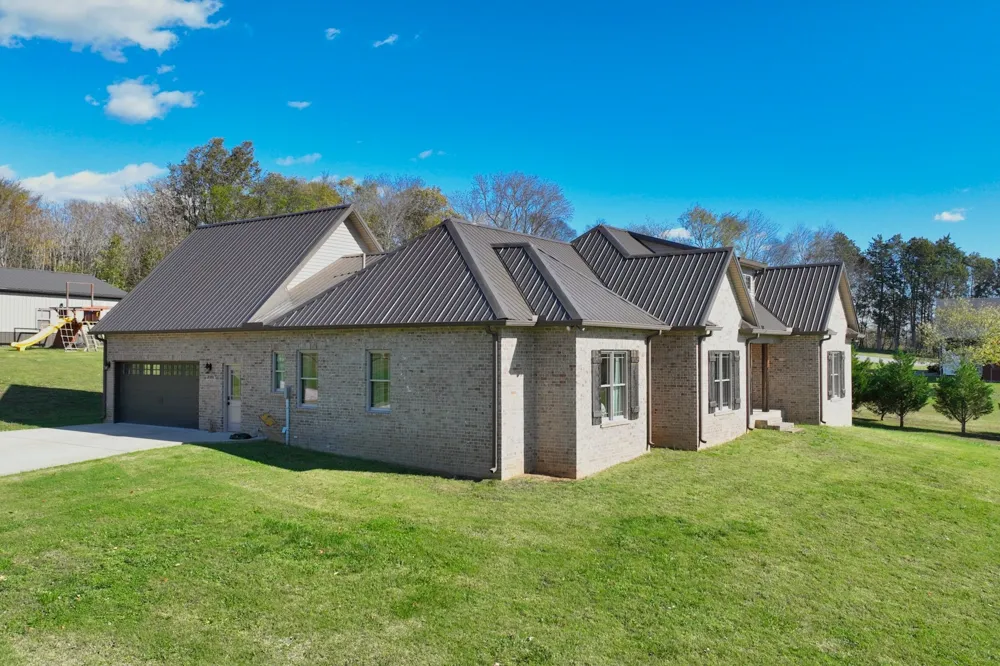 2189 Double Branch Rd Columbia, TN 38401