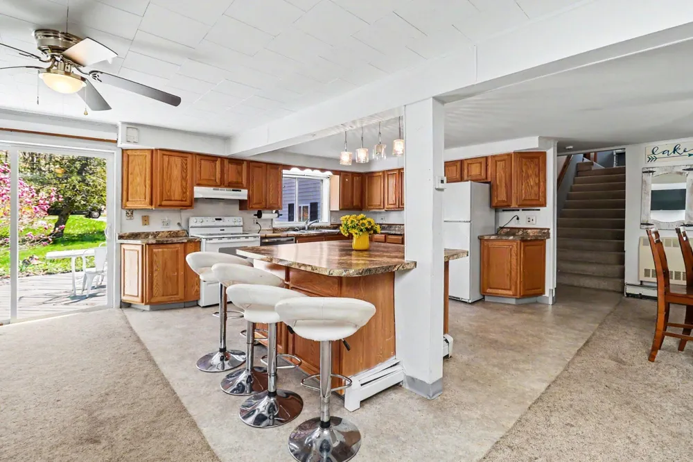6665 Lakeshore Road Manistee Township, MI 49660