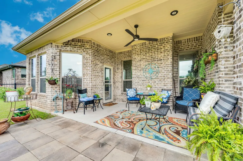 109 Creekside Drive Glen Rose, TX 76043