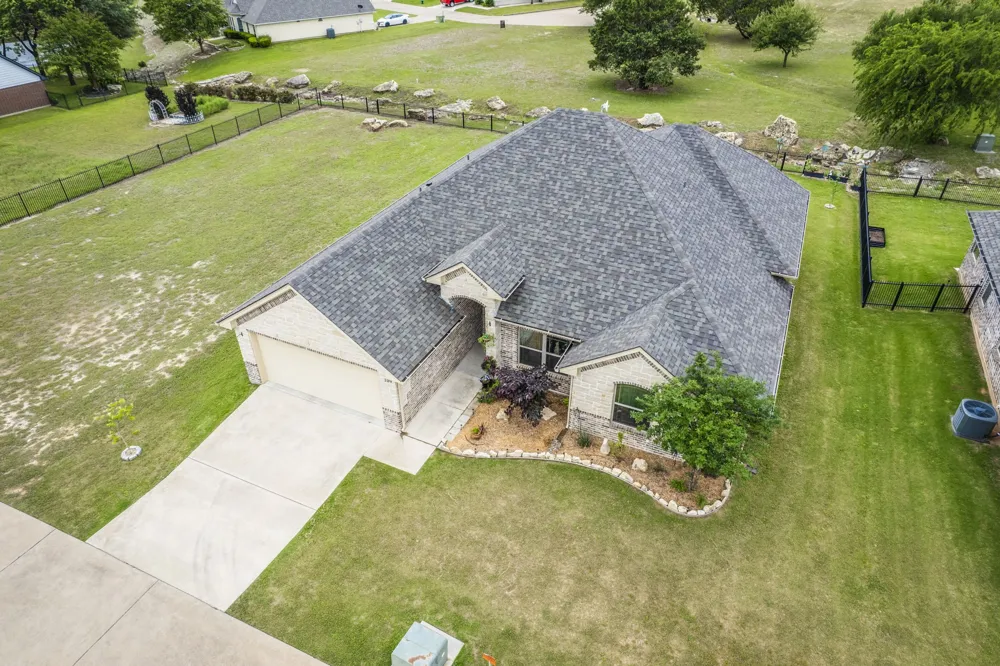 109 Creekside Drive Glen Rose, TX 76043
