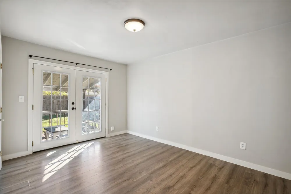 306 Walnut Street Roanoke, TX 76262