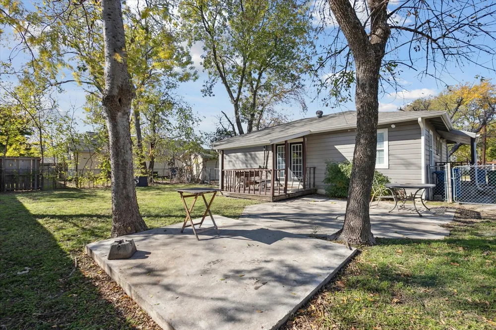306 Walnut Street Roanoke, TX 76262