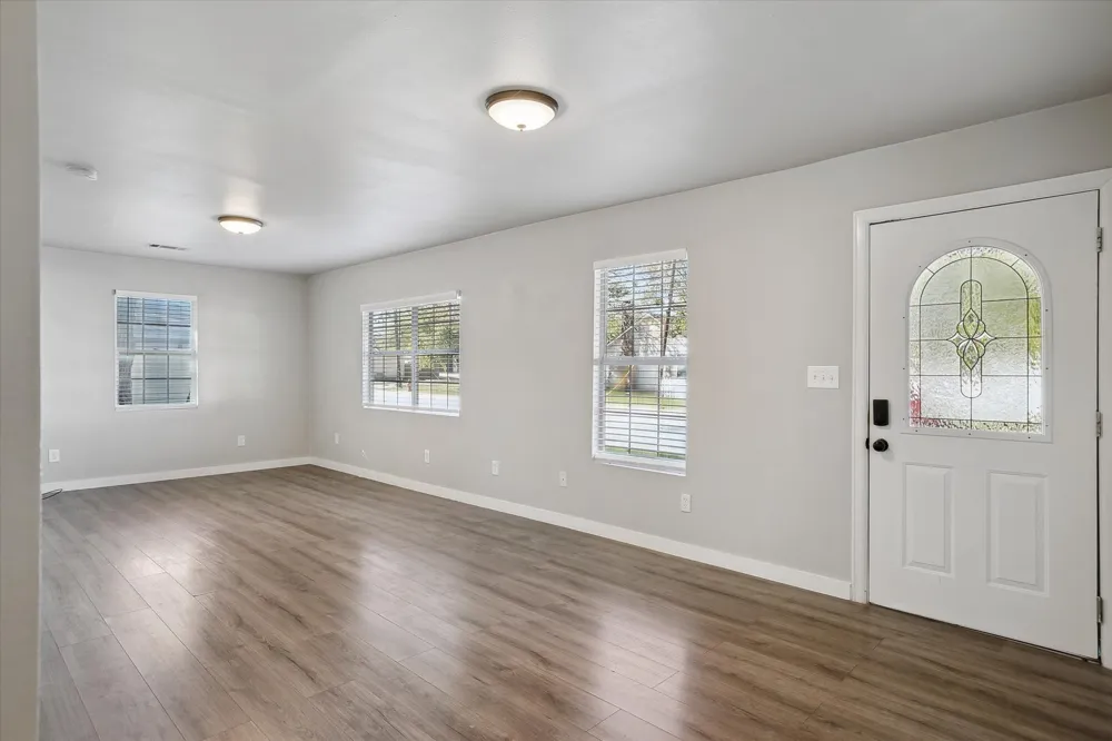 306 Walnut Street Roanoke, TX 76262