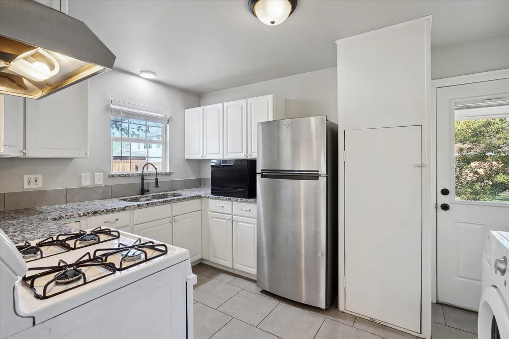 306 Walnut Street Roanoke, TX 76262