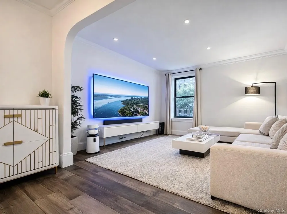 3000 Valentine Avenue #2E Bronx, NY 10458
