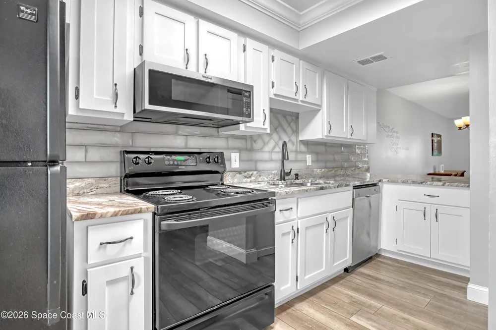 1010 Pine Tree Drive #202 Indian Harbour Beach, FL 32937