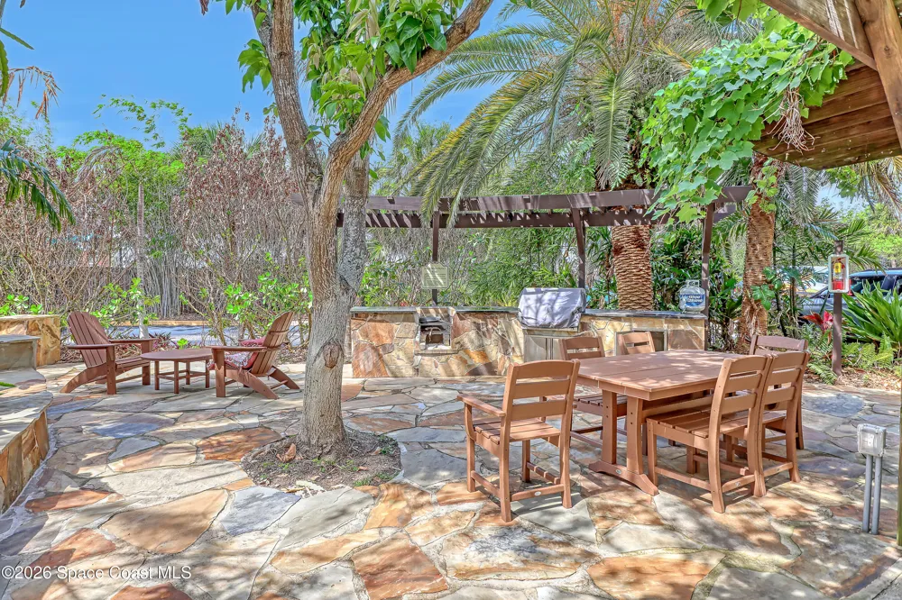 1010 Pine Tree Drive #202 Indian Harbour Beach, FL 32937