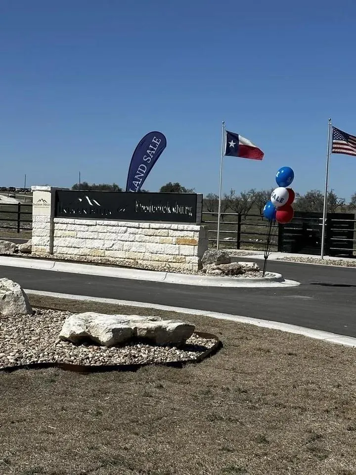 64 Longbow Lane Fredericksburg, TX 78624