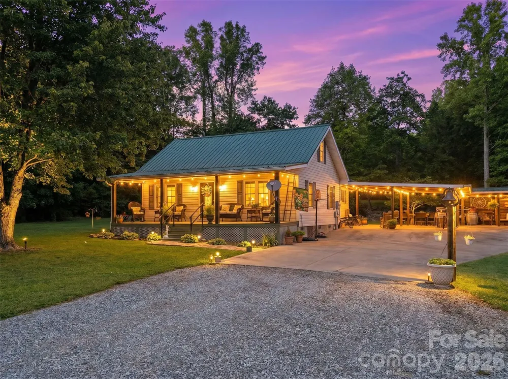 176 + 174 Oak Hollow Road Union Grove, NC 28689