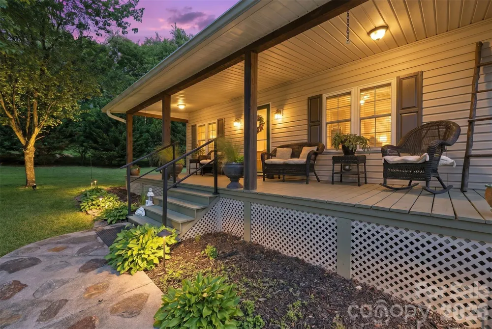 176 + 174 Oak Hollow Road Union Grove, NC 28689