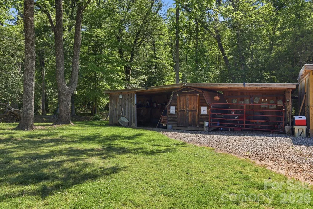 176 + 174 Oak Hollow Road Union Grove, NC 28689