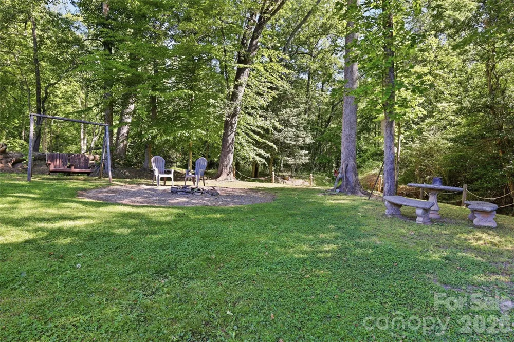 176 + 174 Oak Hollow Road Union Grove, NC 28689