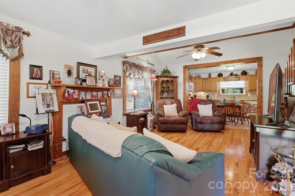 176 + 174 Oak Hollow Road Union Grove, NC 28689