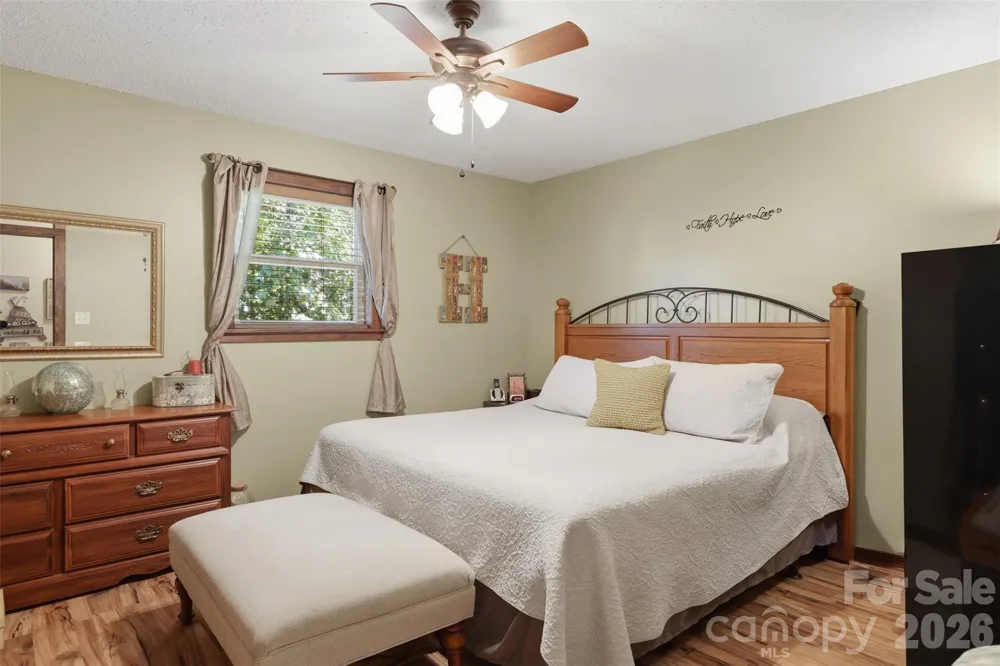 176 + 174 Oak Hollow Road Union Grove, NC 28689