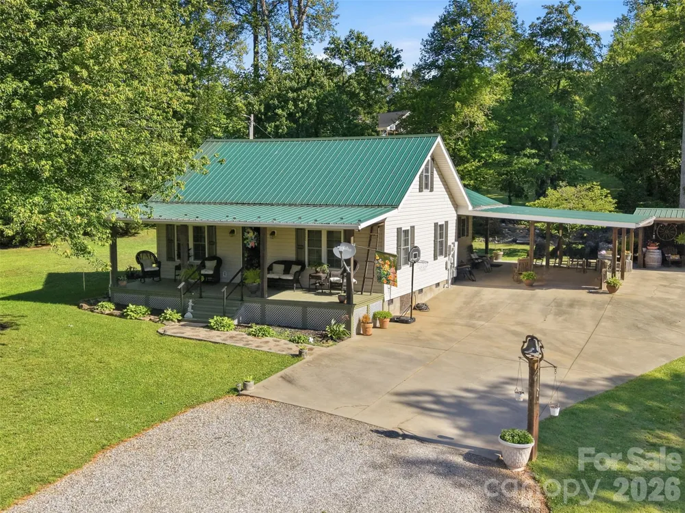176 + 174 Oak Hollow Road Union Grove, NC 28689