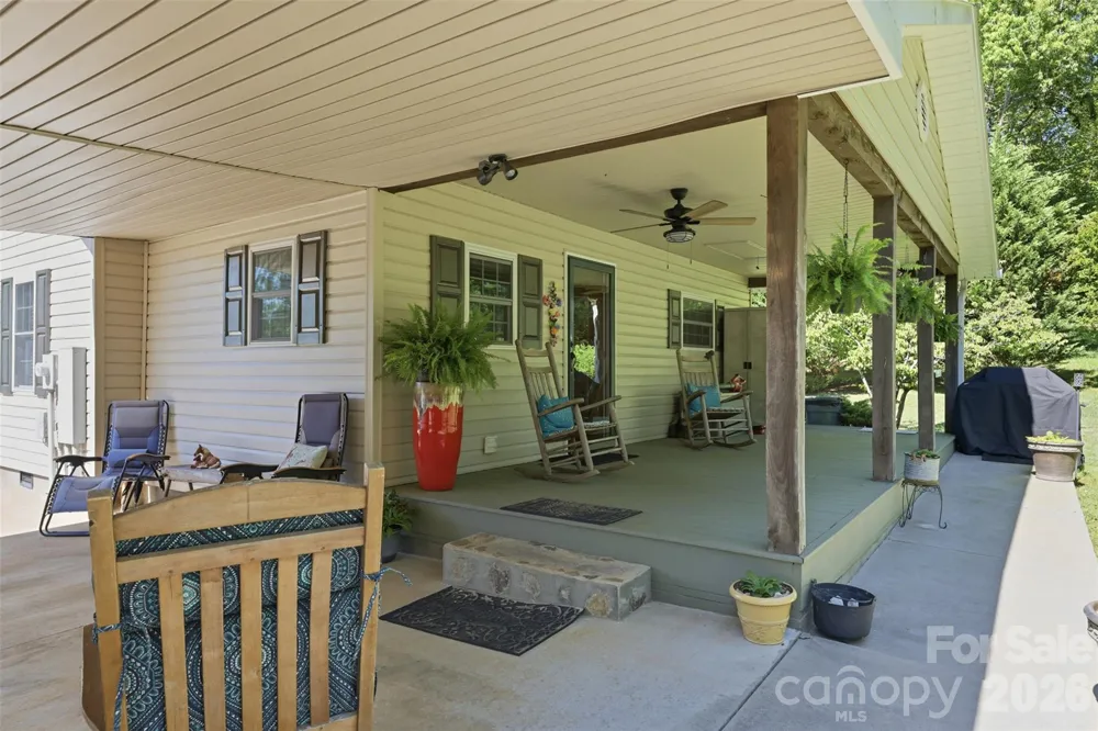 176 + 174 Oak Hollow Road Union Grove, NC 28689