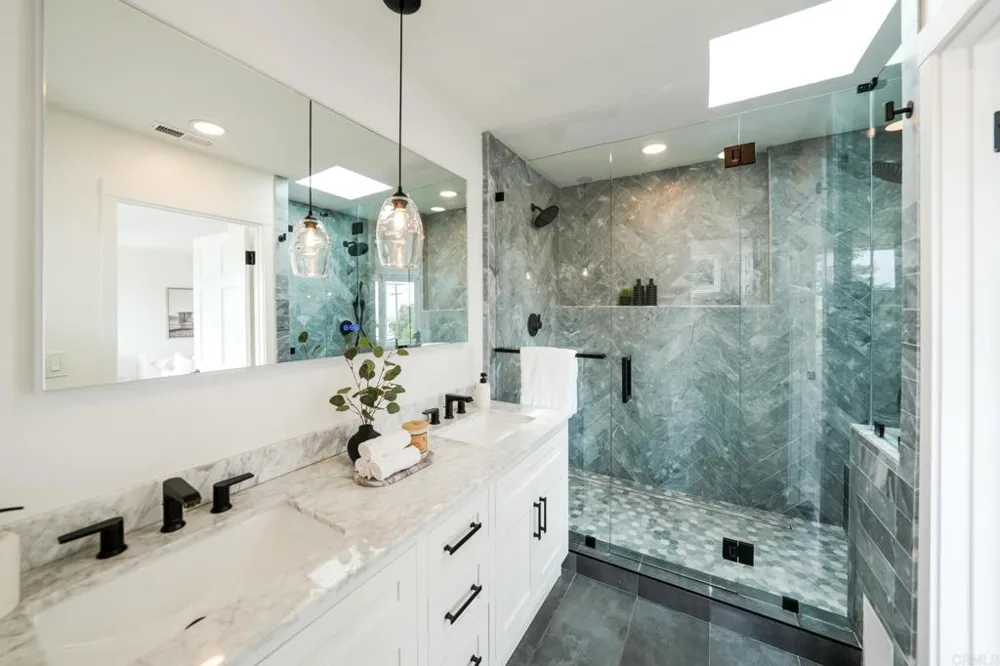 3711 Columbia Street San Diego, CA 92103