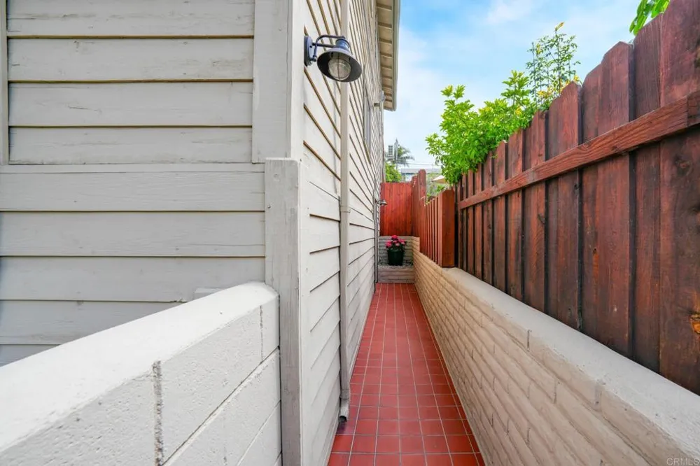 3711 Columbia Street San Diego, CA 92103