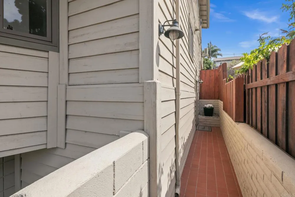3711 Columbia Street San Diego, CA 92103