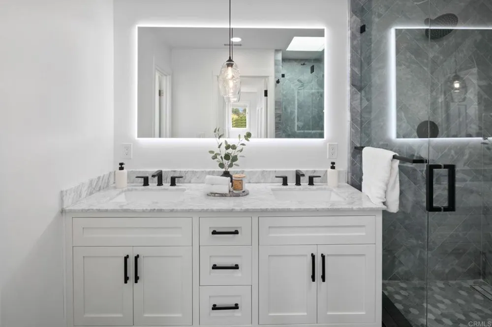 3711 Columbia Street San Diego, CA 92103