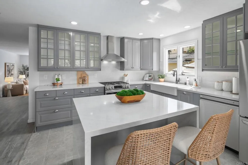 3711 Columbia Street San Diego, CA 92103