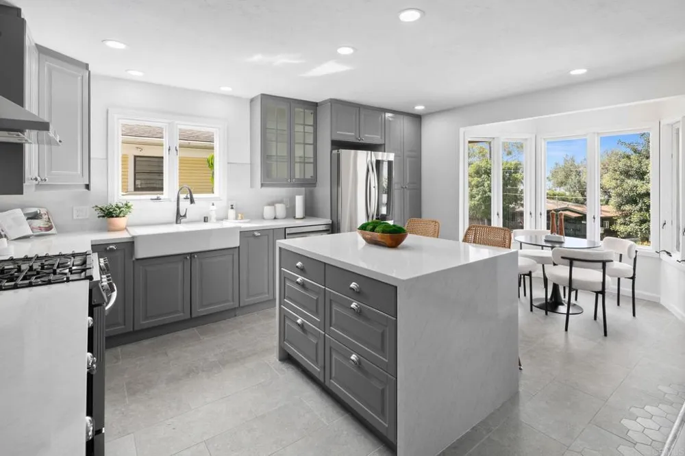 3711 Columbia Street San Diego, CA 92103