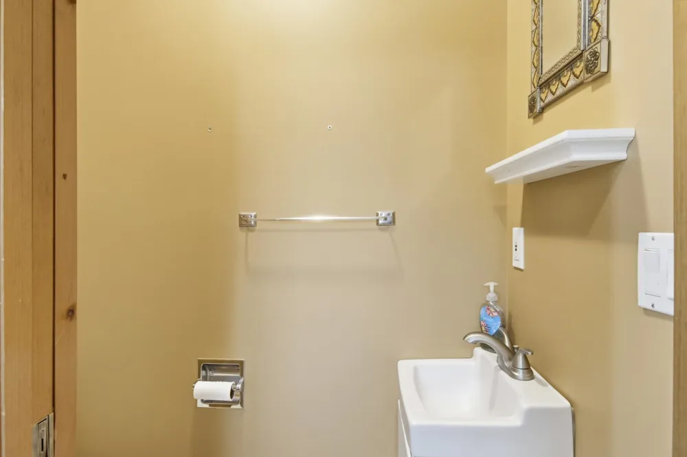 205 E Seventh Street Leelanau Township, MI 49670