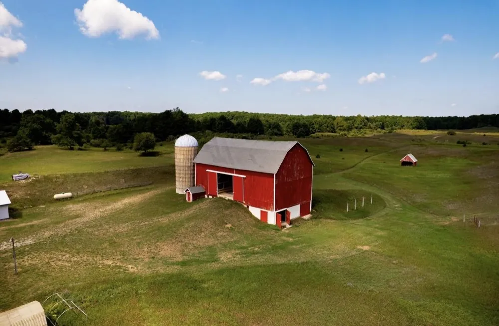 7322 Fryzelka Road Grant Township, MI 49620