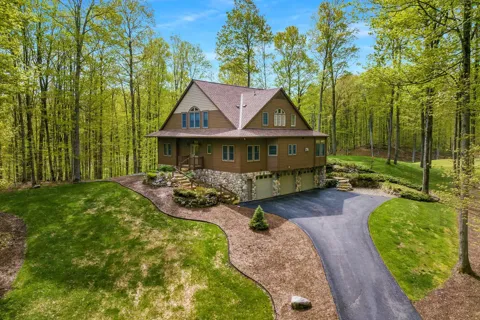 5582 Troon North