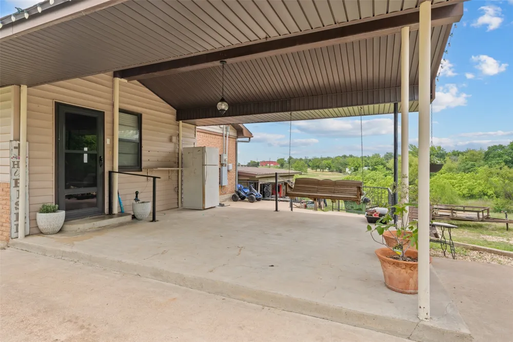 608 W Spring Street West, TX 76691