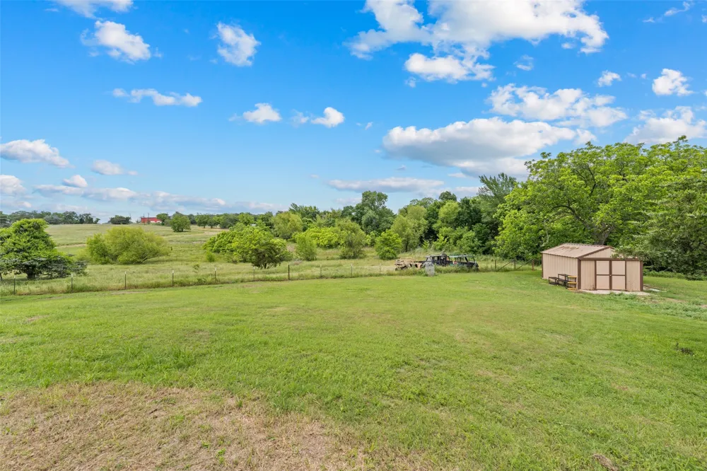 608 W Spring Street West, TX 76691