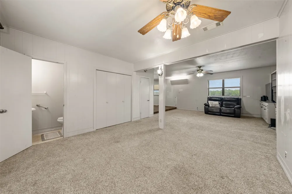 608 W Spring Street West, TX 76691